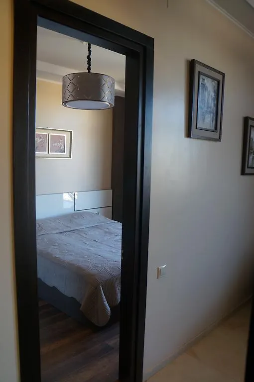 Apartment With Summer Terrace Batumi 0*,