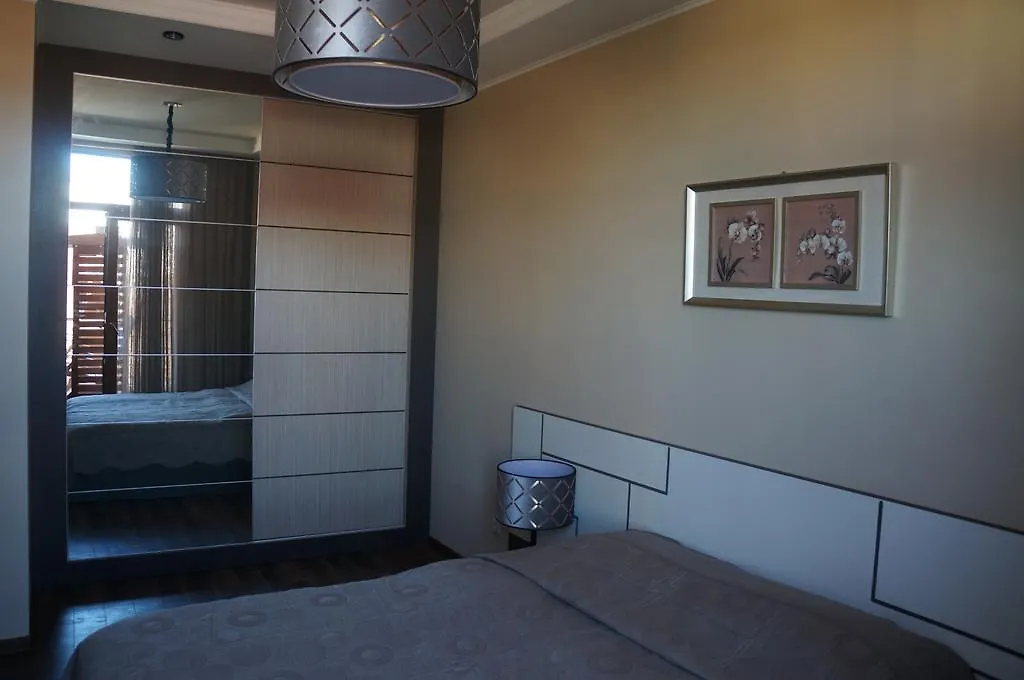 Apartment With Summer Terrace Batumi 0*,  Georgien